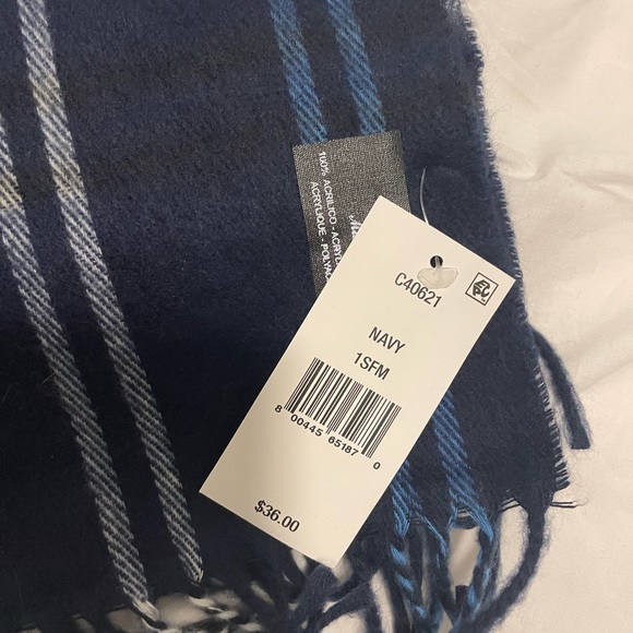 Beautiful neck scarves Cejon made in Italy - Picture 3 of 4